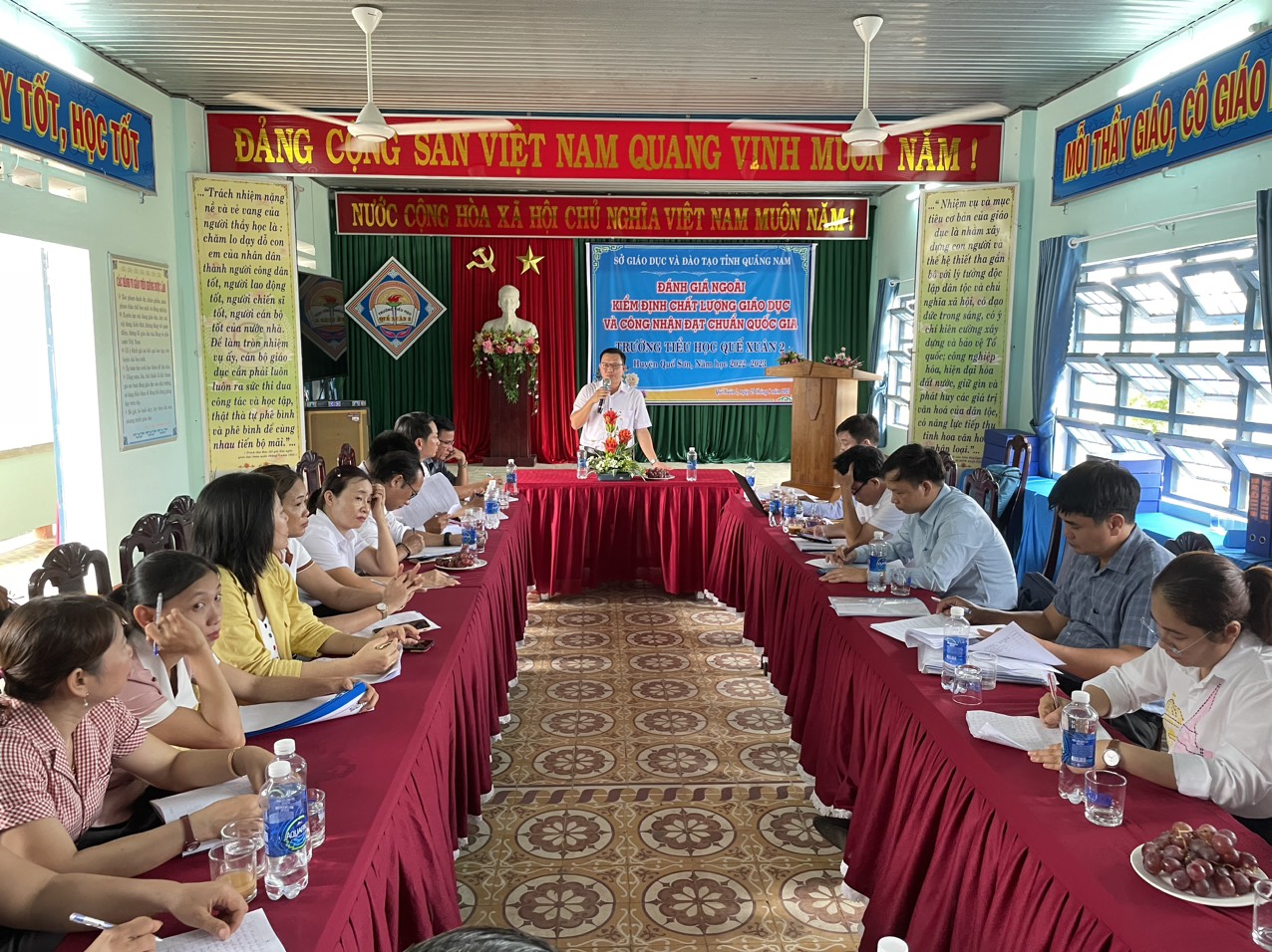 Đoàn đánh giá ngoài của Sở GD&ĐT tỉnh Quảng Nam làm việc tại Trường Tiểu học Quế Xuân 2