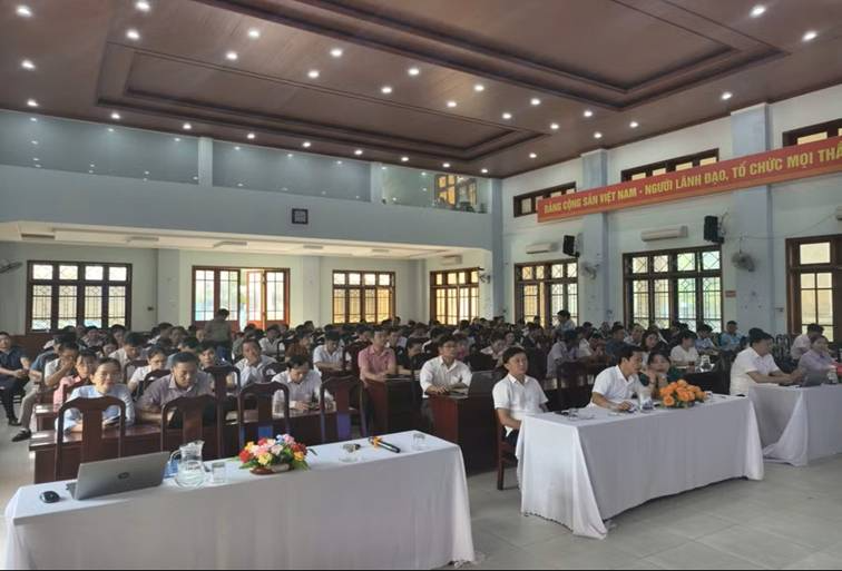XÃ XUÂN PHÚ TỔ CHỨC TẬP HUẤN BỒI DƯỠNG KIẾN THỨC VỀ CHUYỂN ĐỔI SỐ, KỸ NĂNG SỐ VÀ ỨNG DỤNG CÔNG NGHỆ (AI)